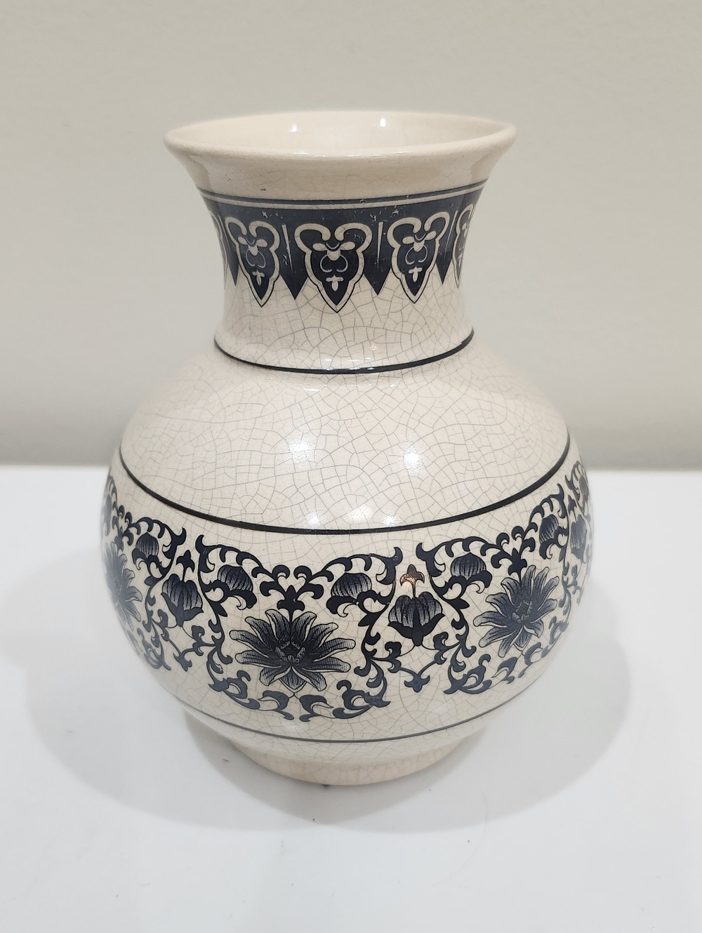 VTG Ceramic Vase - K’s Collection Crackle Blue Floral Design 6.5"x5"